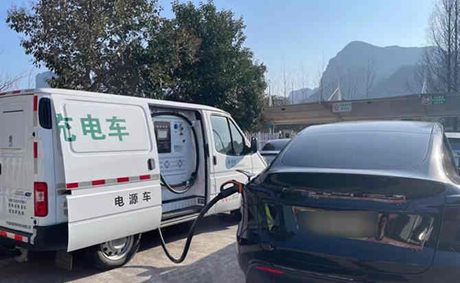 锡林浩特汽车搭电